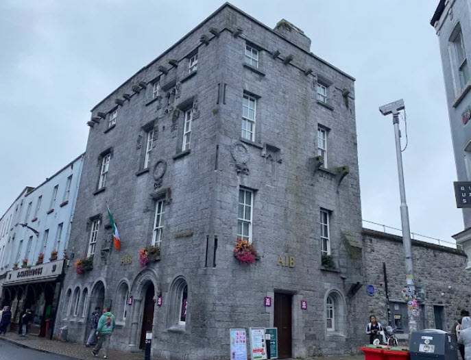 Lynch's Castle, Ireland
